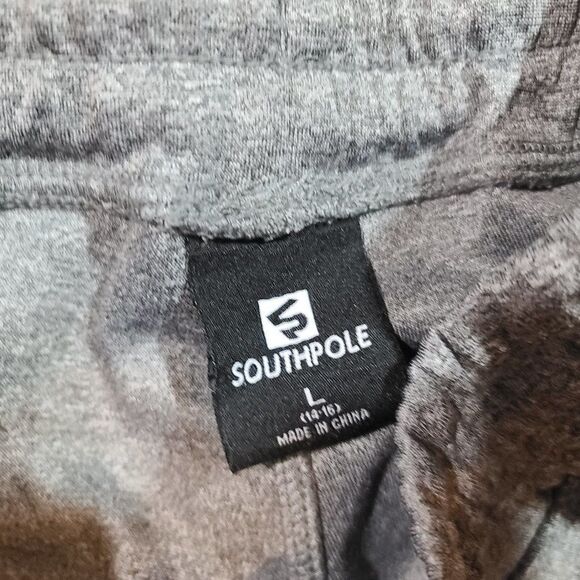 Southpole Boys Gray Shorts - Picture 2 of 3